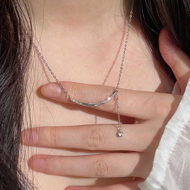 Elegant Tassel Zirconia Necklace for Women Luxury Clavicle Chain High-End Feel Diamond Embedded Pendant Wholesale Jewelry H260406