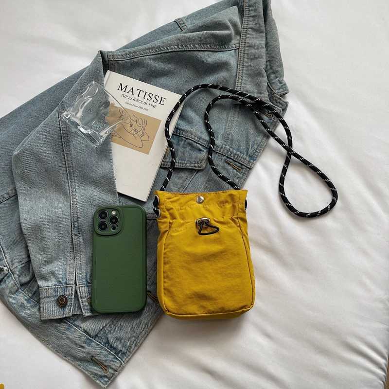 Minimalist Style Lightweight Drawstring Canvas Small Bag Versatile Mini Single-Shoulder Crossbody Coin Purse for Mobile Phones C260406