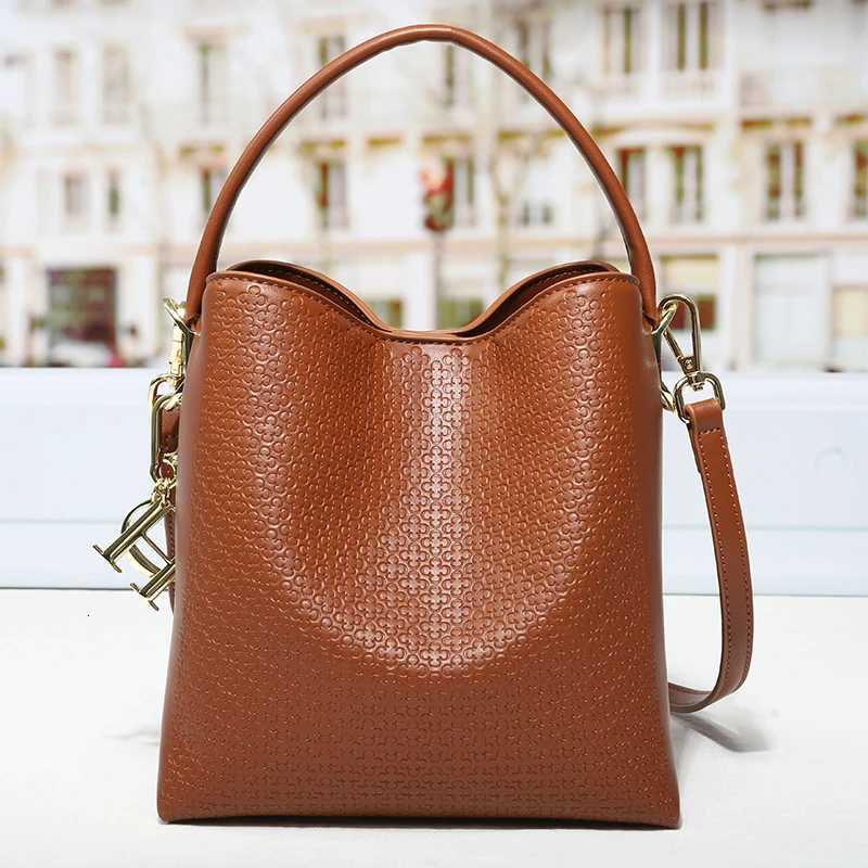 CH Embossed Leather Bucket Bag Large Capacity Handbag with Detachable Shoulder Strap Tote Bag for Women H260406