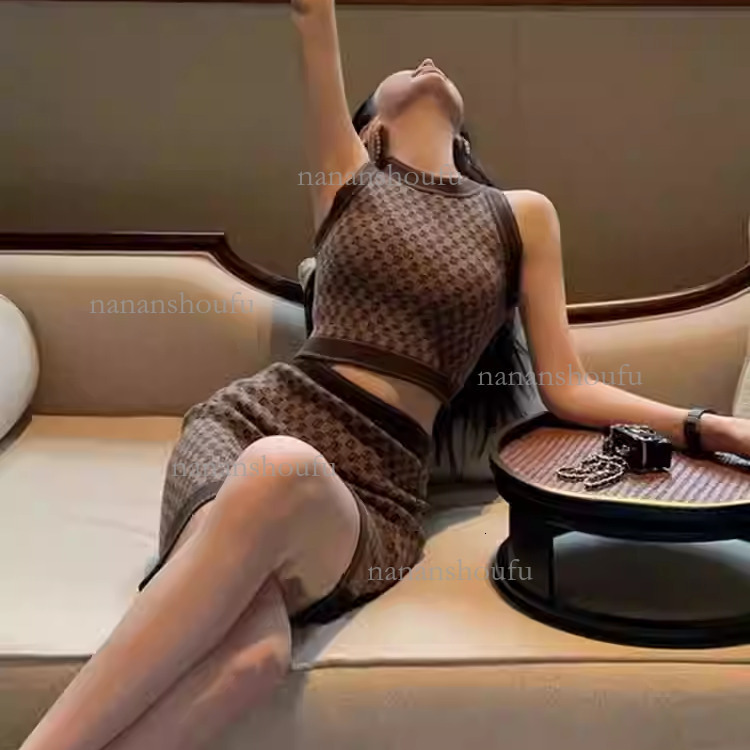 2026 Designer Set Luxury Brand Women's Summer New Fashion Print Splicing Slimming Tank Top Sleeveless Top Sexy Tight Skirt Outdoor Casual Basic W