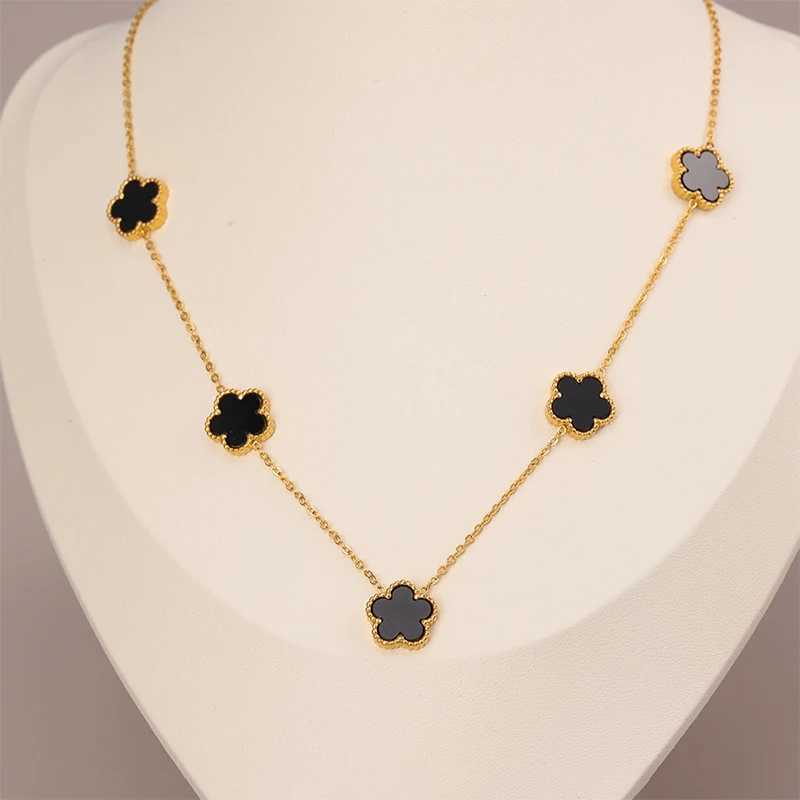 14K Gold Plated Stainless Steel Necklace Woman Five Leaf Petals Double Sided Necklaces for Women Pendant Flower Clover Jewelry H260406