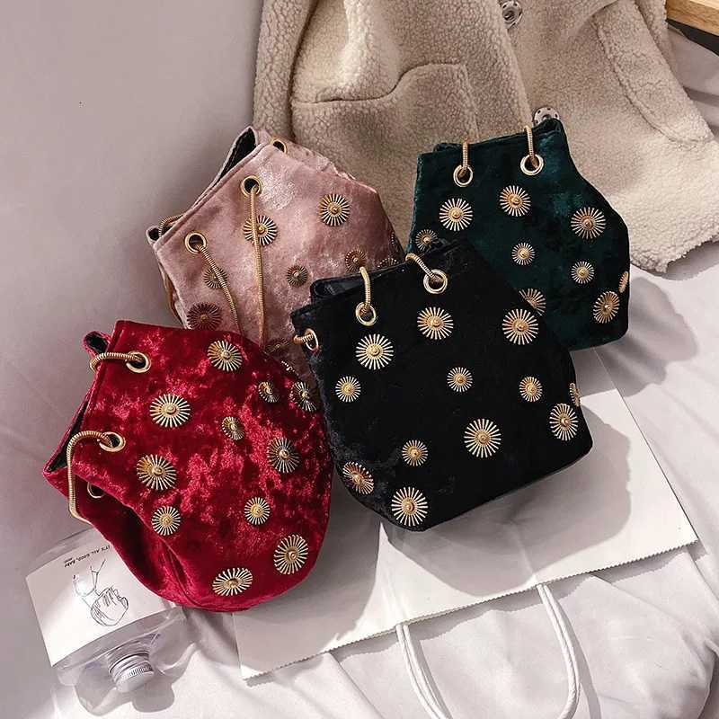 Versatile casual bag for women new Korean style fashionable shoulder bag solid color velvet chain shoulder bag C260406