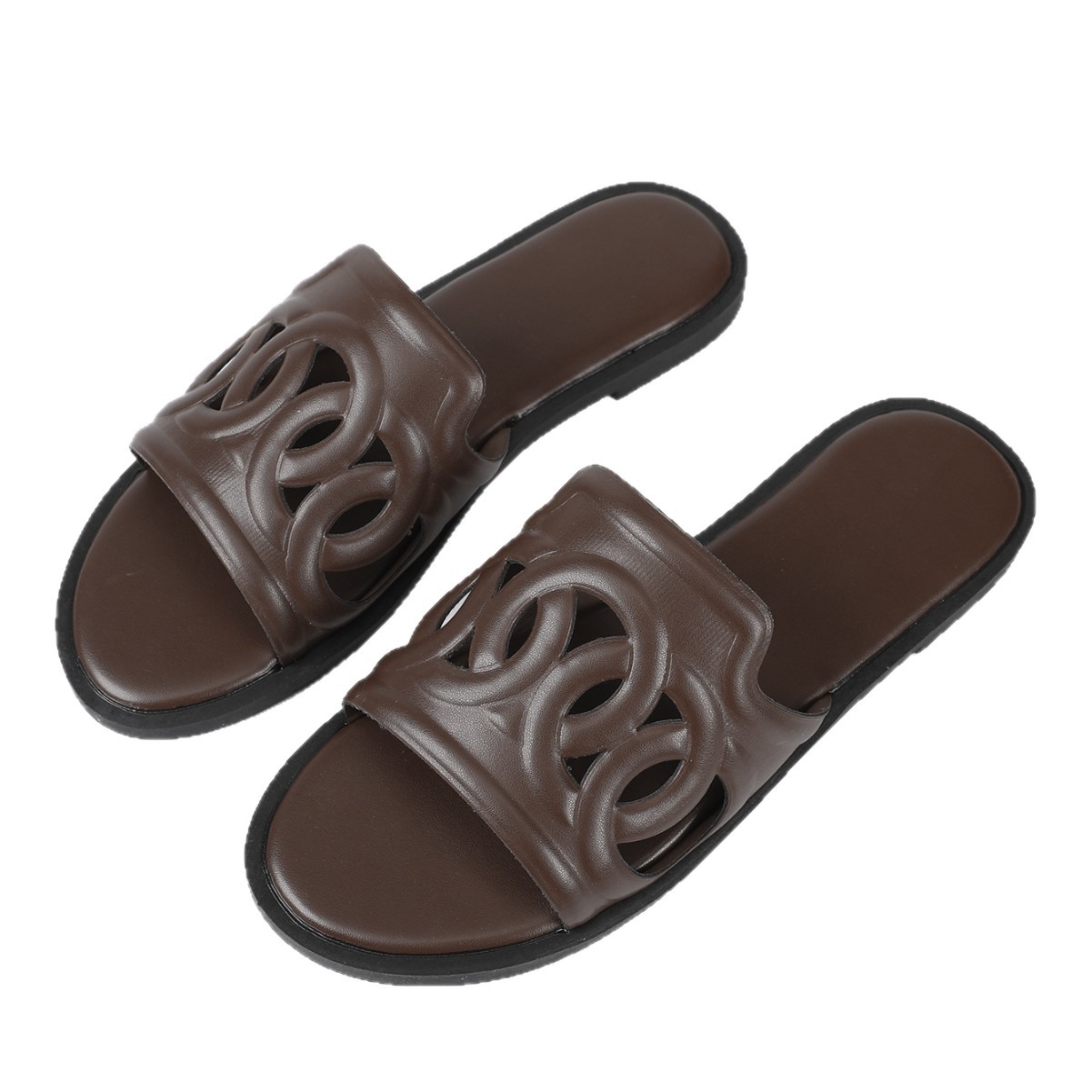 2026 Summer New Fashion Trend Luxury Designer Sandals Outdoor Home Casual Flat Slippers Beach Shoes for Women