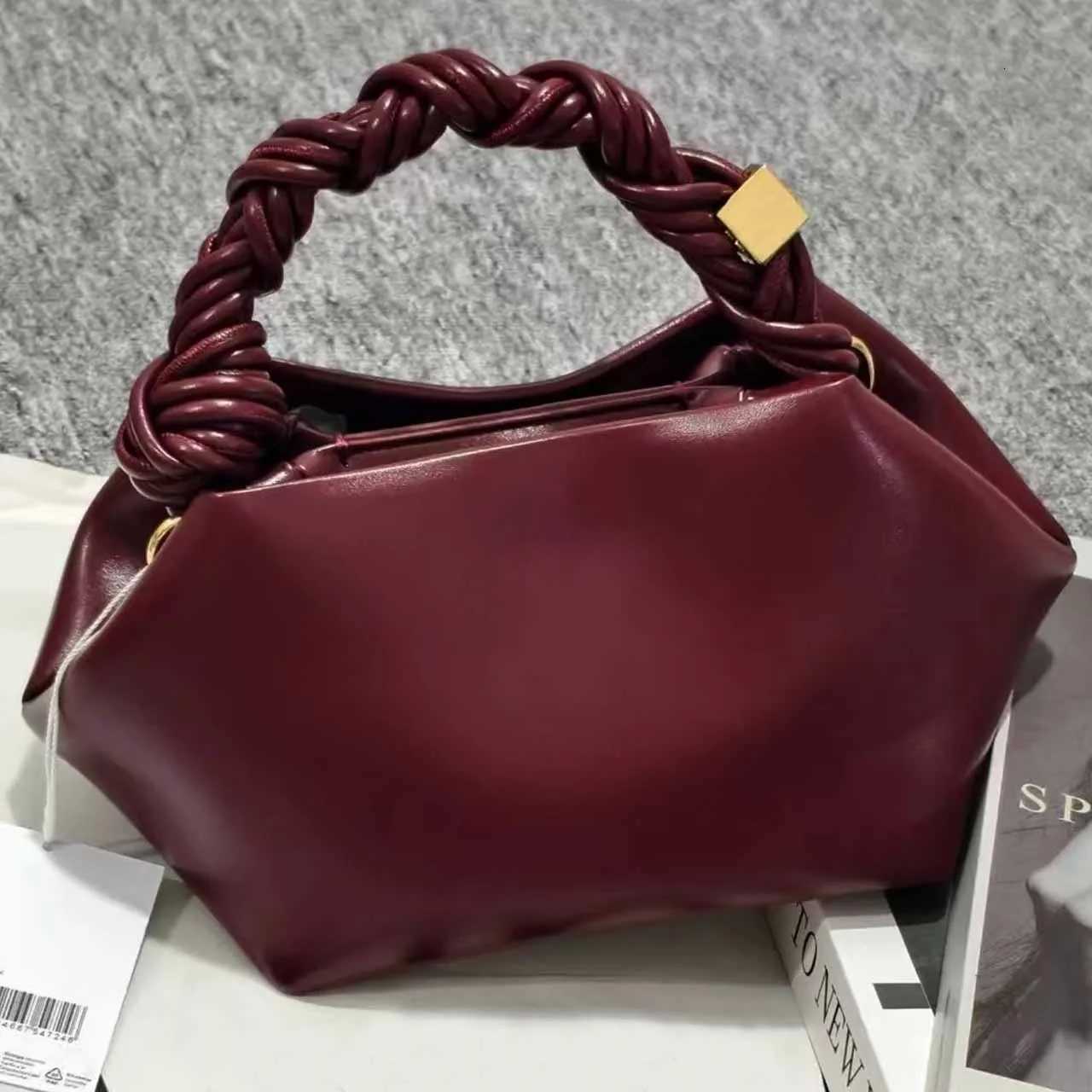 2026 Hot Paris Designer Moon Hexagonal Woven Shoulder Handbag Casual Crossbody Bag for Women with Premium Feel Ins New Trendy C260406