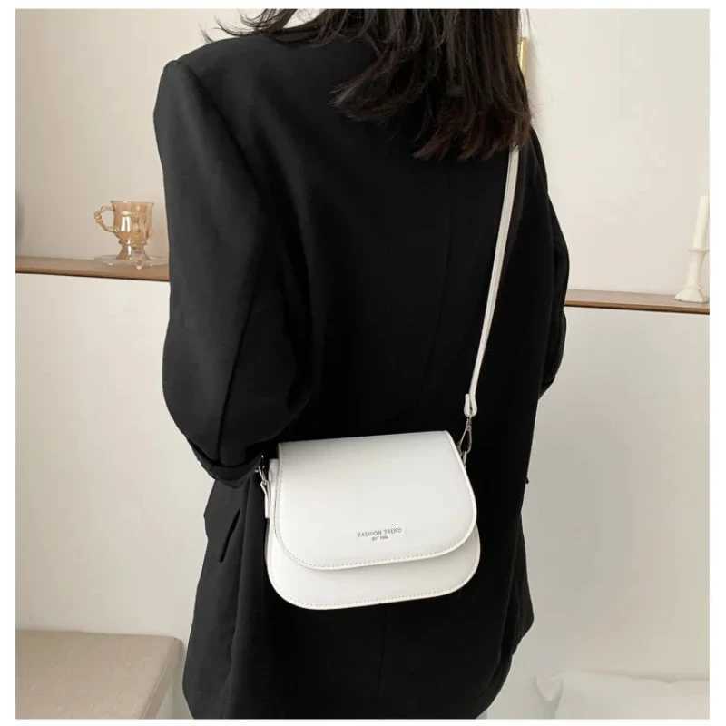 Trendy Saddle Shoulder Bag Women PU Leather Crossbody Bag Simple Solid Color Flap Messenger Bag Fashion Handbags Pouch C260406