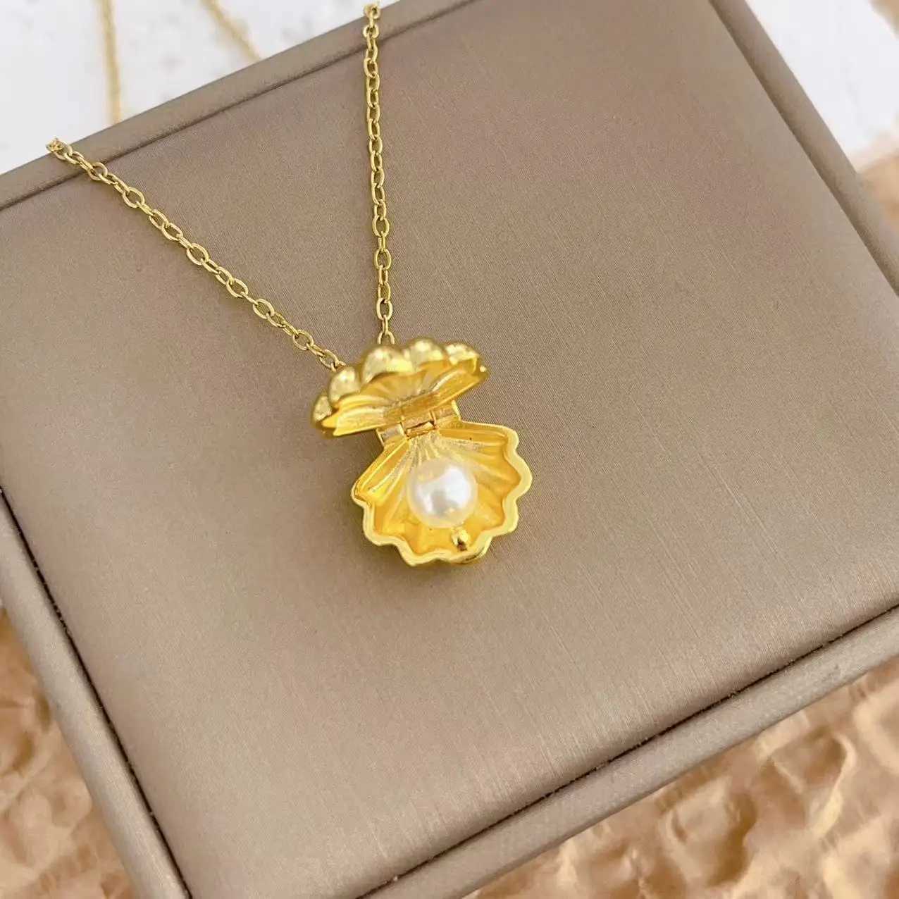 Women Fashion Minimalist Shell Necklace Summer Ocean Jewelry Personalized Pearl Necklace Mothers Day Gift H260406