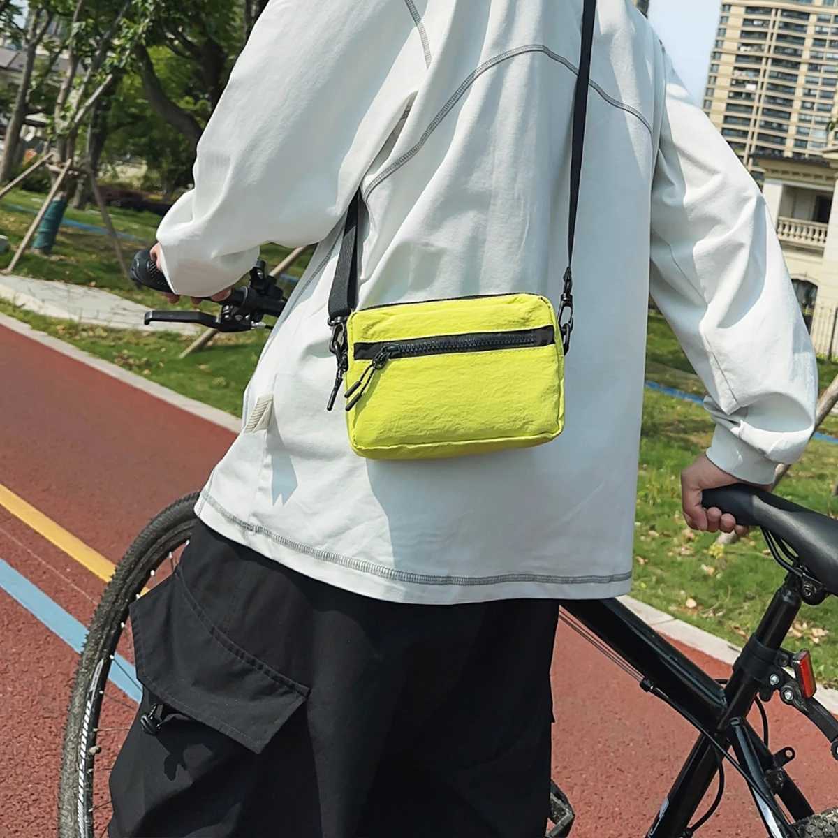 2026 New Niche Crossbody Bag Mini Phone Bag Everyday Travel Cycling Bag Versatile Outdoor Leisure Tissue Bag Coin Purse for Lipstick Earphones and Pow