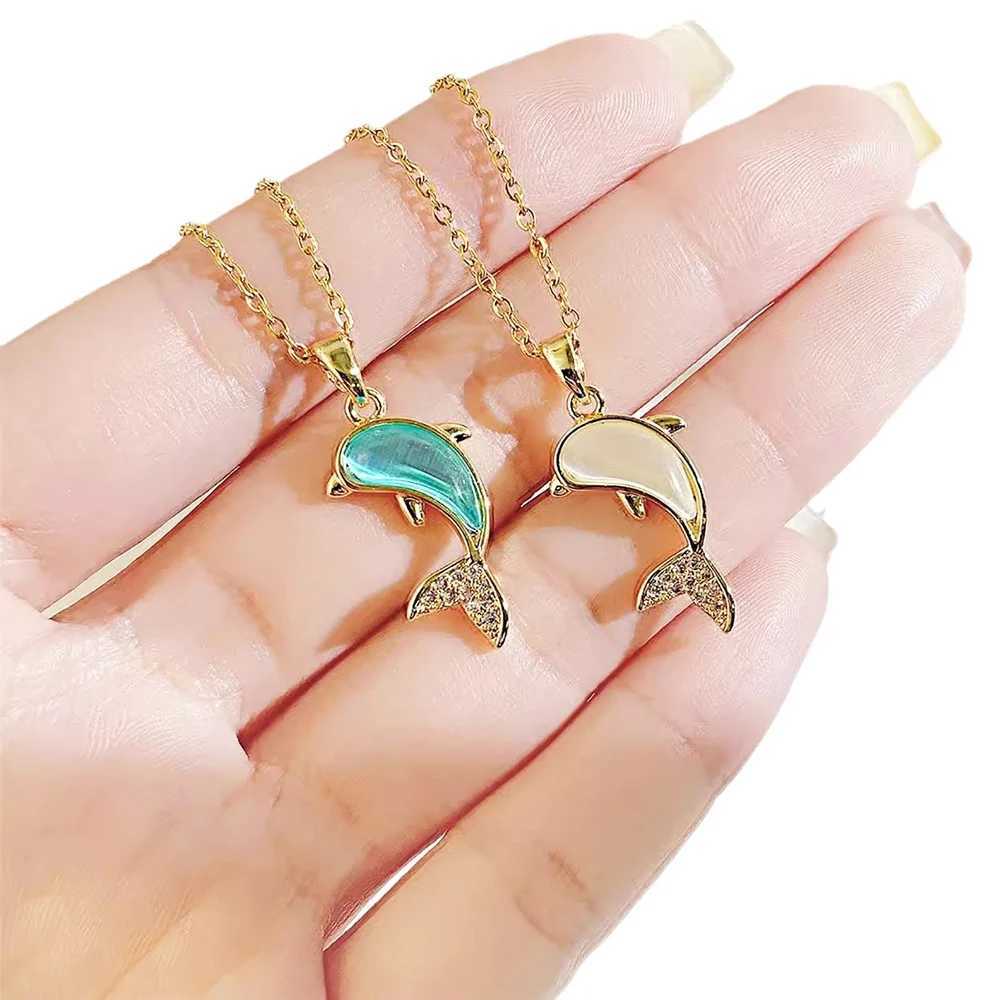 Elegant Dolphin Necklace for Women with Cat Eye Stone Marine Life Pendant Stainless Steel Temperament Jewelry Gift H260406
