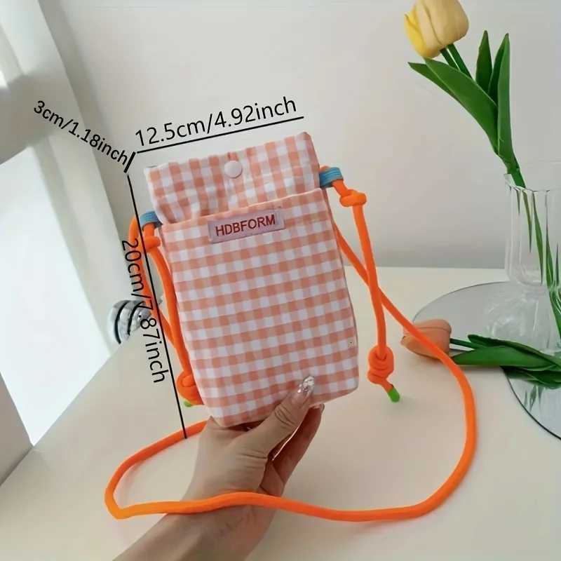 Small Checkered Mobile Phone Crossbody Bag Mini Shoulder Bag Trendy and Fashionable Small Shoulder Bag for Shopping One Piece C260406