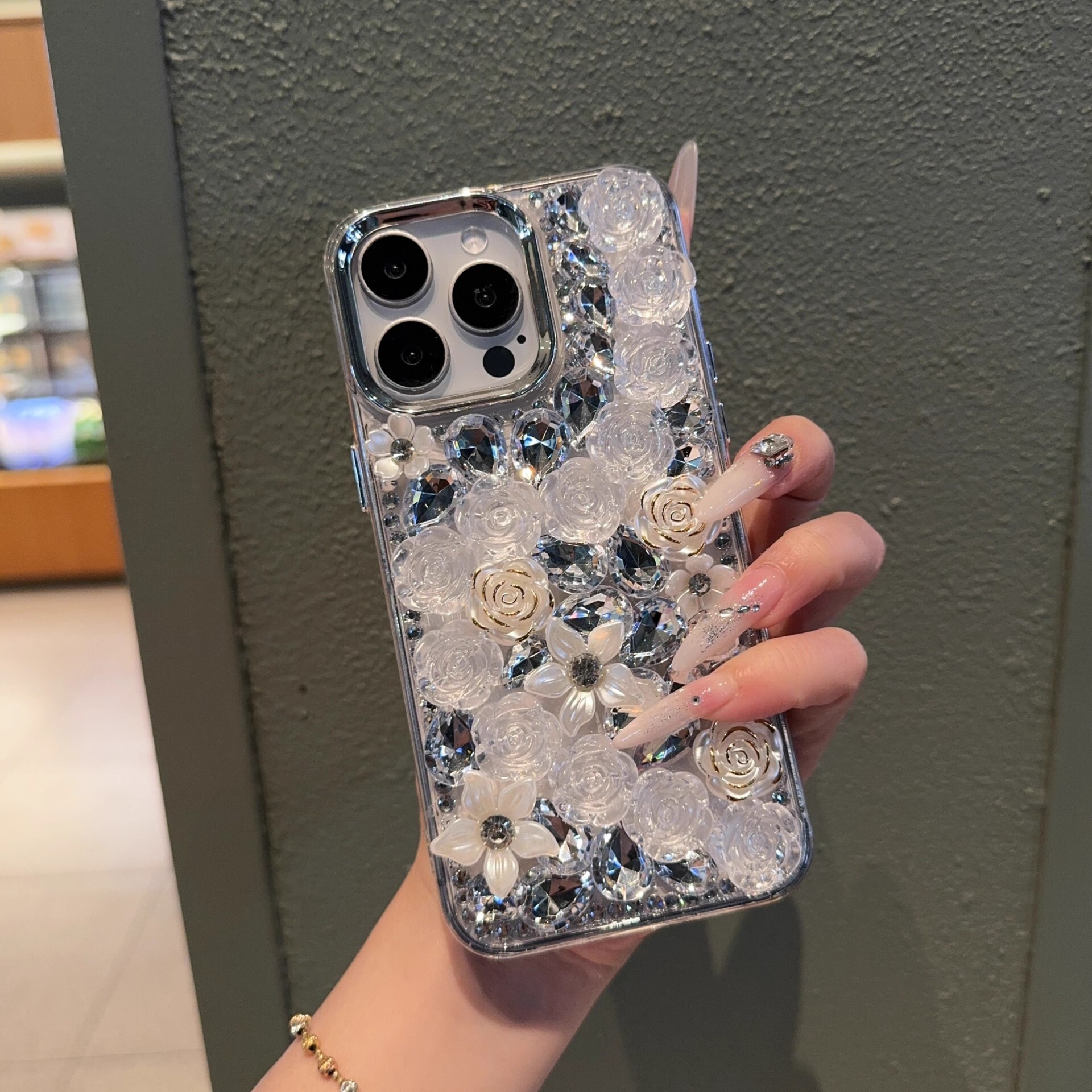 Luxury Designer Handmade Bling Rose Flower Phone Case Full Sparkly Crystal Diamond Cover For Iphone 16 Pro Max 15 14 Rhinestone Protective Case For Fa