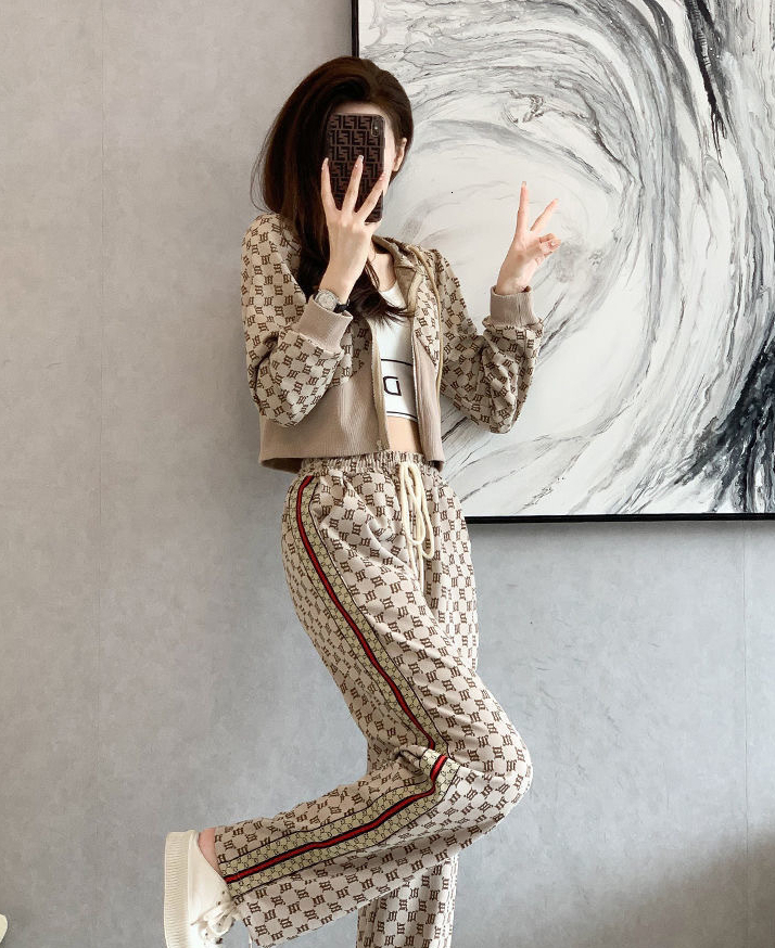 2026 Designer Set Luxury Fashion Geometric Printed Sports Top Summer Versatile Lightweight Women's Zipper Hoodie Loose Casual Pants Two Piece Set