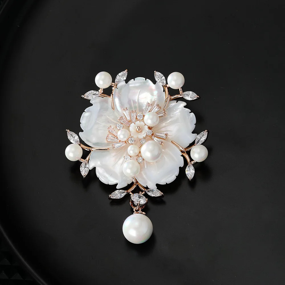 Versatile Natural Shell Rose Brooch Mother Shell Flower Brooch Coat Suit Accessories Wholesale 260403BJ