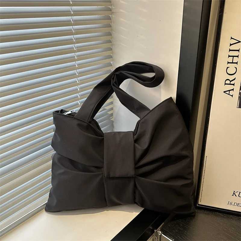 Trendy Crossbody Bags for Women Nylon Big Bow Shape Solid Shoulder Bags Zipper Large Capacity Unique Design Hot Casual Tote C260406