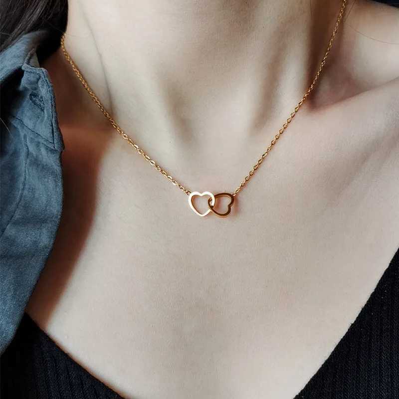 2024 Double Heart Pendant Necklace for Women Couple Choker Gold Silver Color Chain Wedding Party Friends Jewelry Gift H260406
