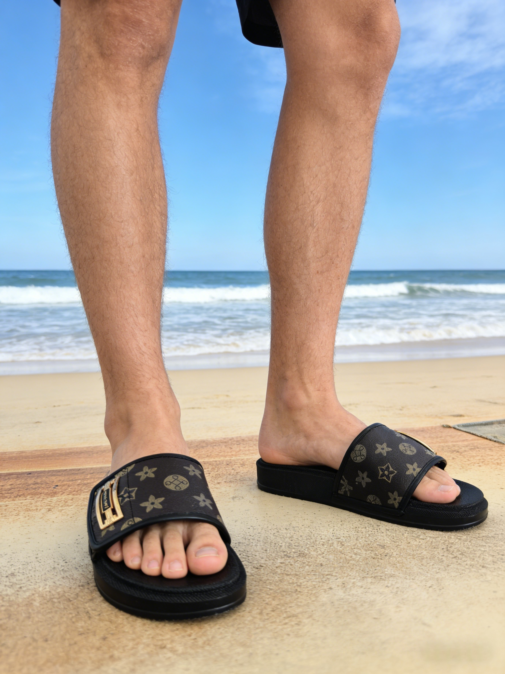 Men's Sandals Slippers Breathable Lightweight Beachwear Anti-slip Large Size Comfortable Casual Bottom Slippers