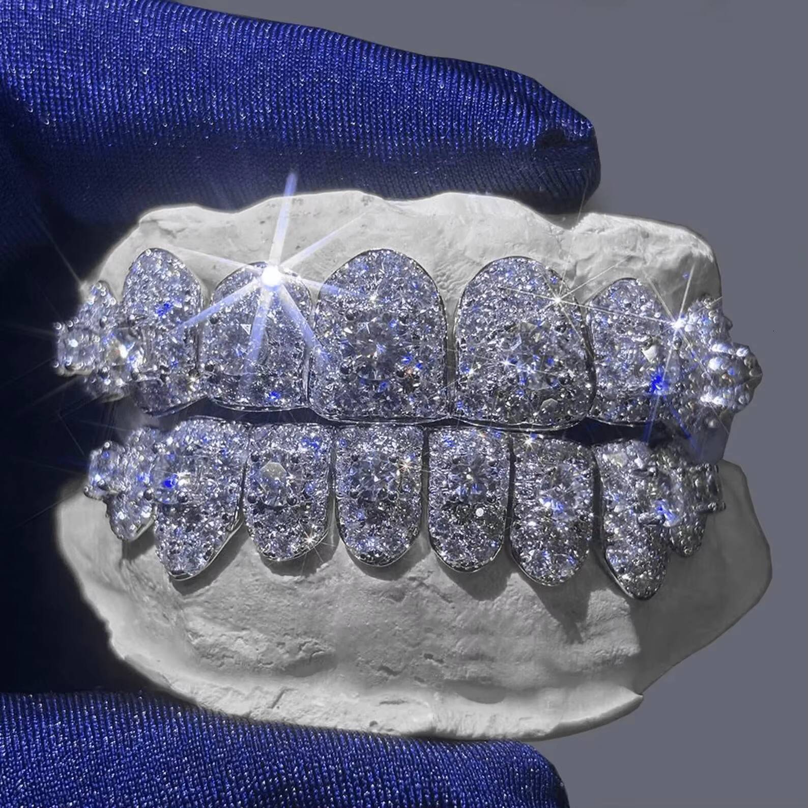 Vvs Bigger Moissanite Hand Made Hip Hop Iced Out Custom Teeth Grillz 925 Sterling Silver Dripping Grillz for Teeth