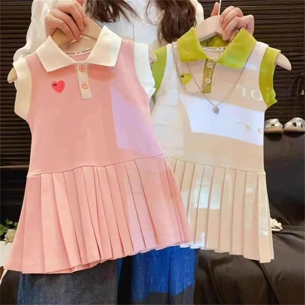 Girl Cute Dress Love Heart Embroidered Polo Neck Dresses Sleeveless Pleated Skirt Princess Dress Comfortable Fashion Kids Wear H260407