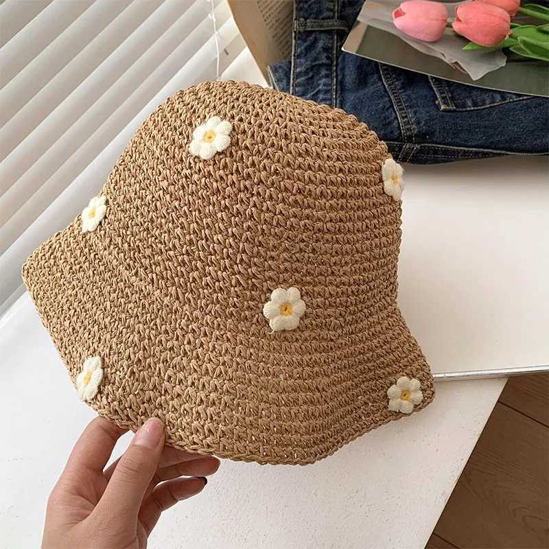 1Pc Woven Flower Decoration Fisherman Hat Summer Sun Shading Straw Woven Hat Fresh Girl Leisure Hat Outdoor Sun Protection Hat H260407