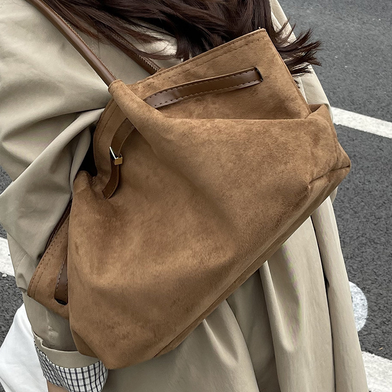 2026 New Arrival Suede Hobo Tote Bag for Women - Premium Beige Faux Leather Handbag, Luxury Retro Large Capacity Shoulder Tote - view 5