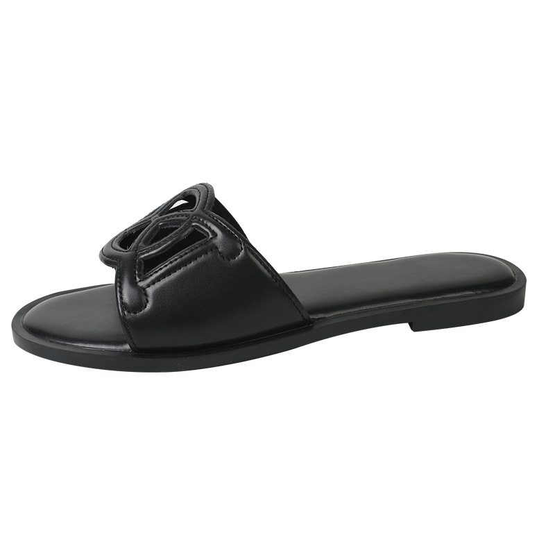 2026 Summer Hot Fashionable Casual Luxury Designer Sandals Classic Versatile Flat Slippers Outdoor Travel Beach Shoes for Women