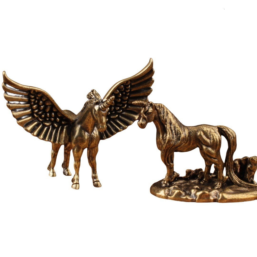 Ornament Unicorn Pegasus Creative Retro Craft Brass Rotating Pony Home Office Desktop Decoration