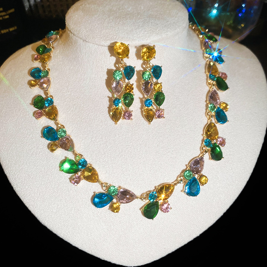 European American light luxury zircon water drop necklace earring jewelry set, unique and elegant, niche high-end feel, super shiny collarbone chain - view 3