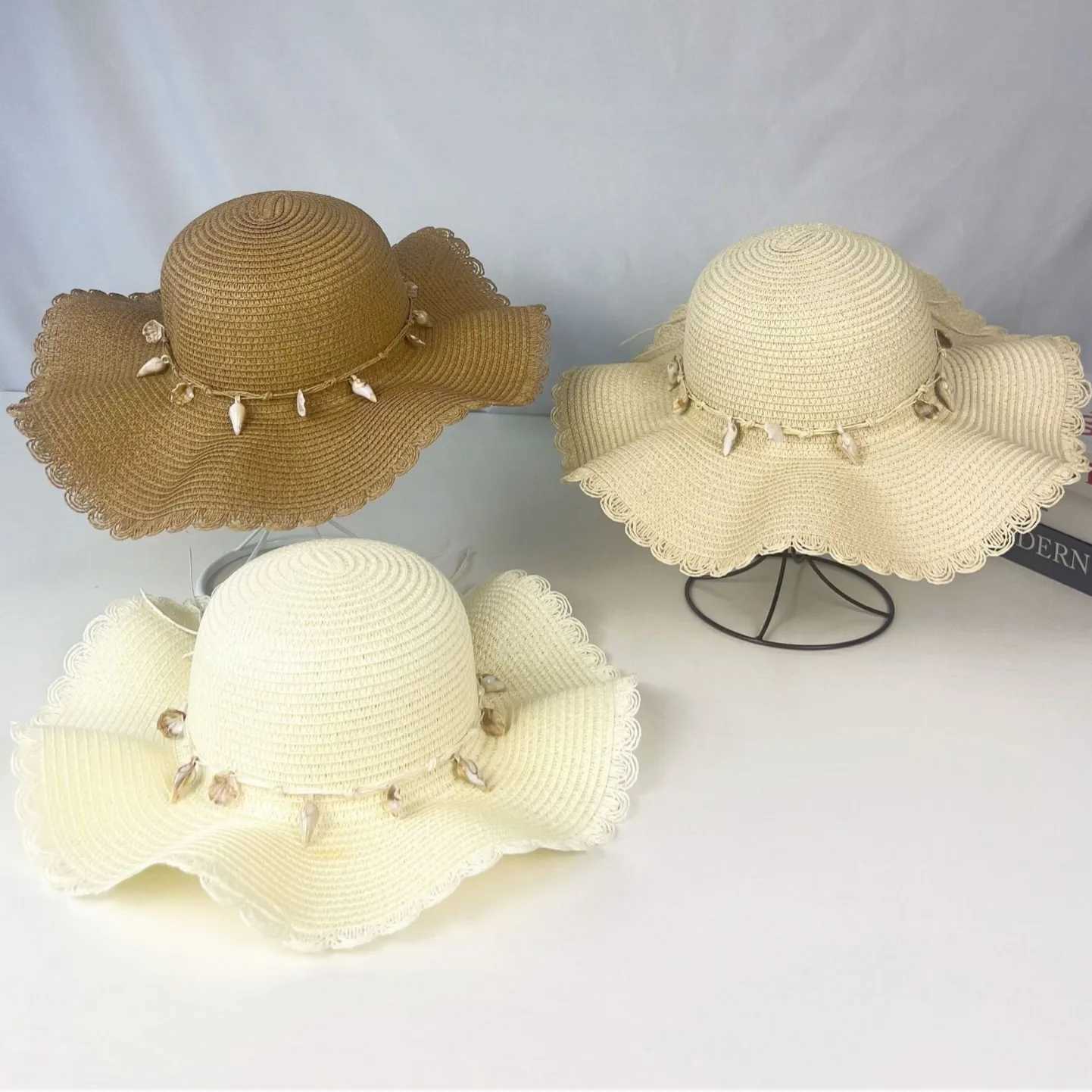 Women Summer Wide Brim Straw Hat Wave Edge Sun Protection Korean Style Beach Outdoor Shell Design Simple Style H260407