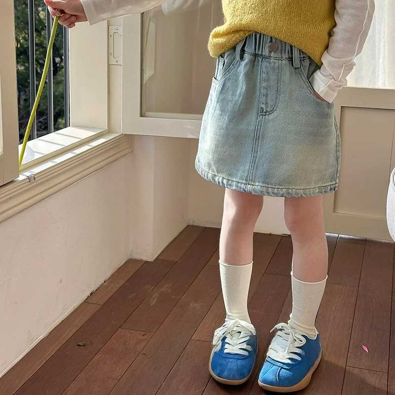 Spring Autumn Girls Anti Glare Lined Skirt Summer Childrens Fashionable Half Skirt Hip Hugging Denim Short Skirt for Kids H260407