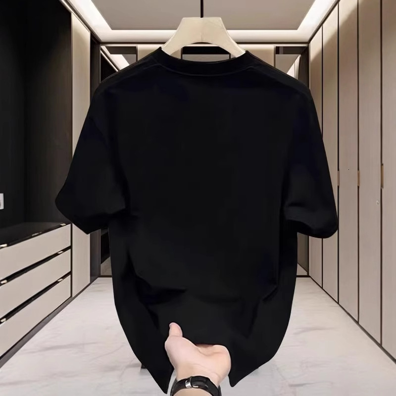 2026 New Designer Fashionable Luxury Boy Print Round Neck Short Sleeved Loose Fit Sports Multifunctional Men's T-shirt