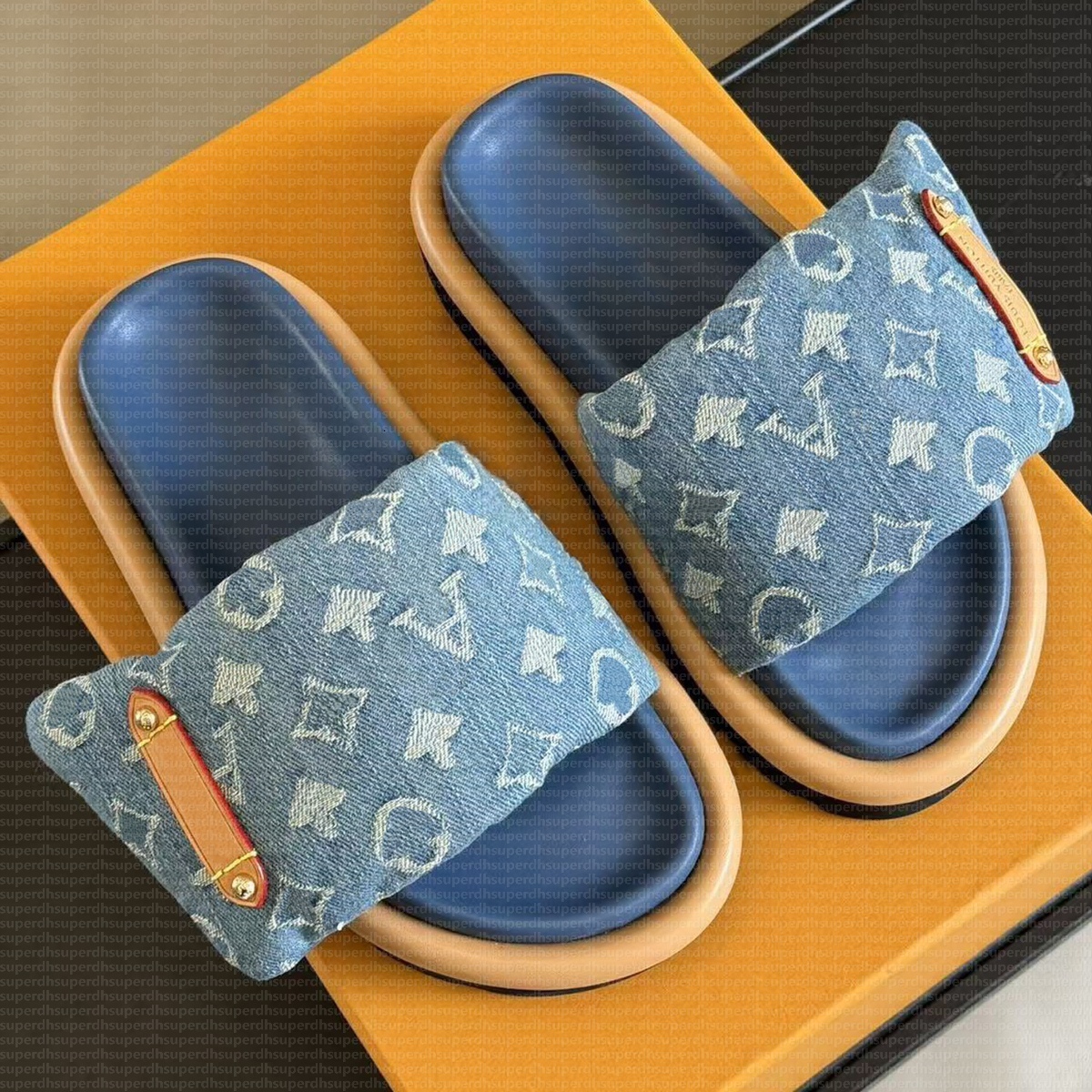 Designer Sliders Women Men Pool Pillow slippers Flat Comfort Mules Slides Fashion Classic Prints Embossed Summer Sandals Black Grey vintage Beach Shoes slippers