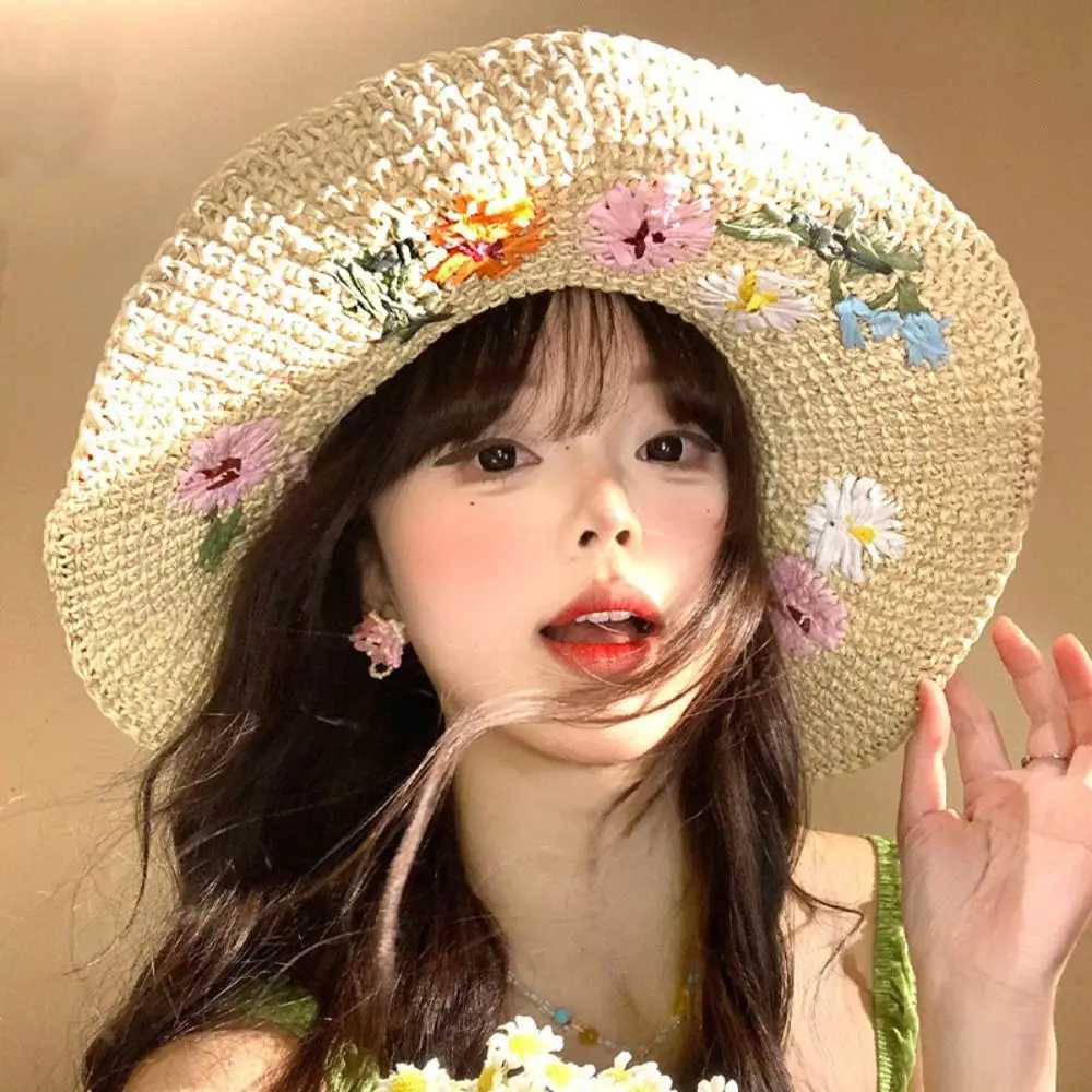 Fashion Colorful Flower Straw Hat Boho Embroidered Flower Weave Hat Foldable Korean Style Womens Sun Hats Outdoor H260407