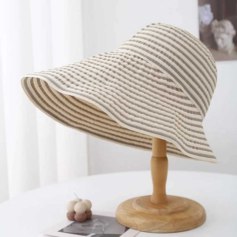 Womens Summer Wide Brim Sun Hat Striped Black Beige Adjustable Asymmetrical Sunhat Beach Accessories Foldable New H260407