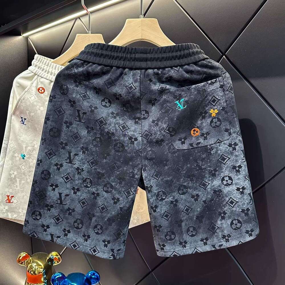 Luxury European-Style High-End Fashion Embroidered Casual Sports For Men, Trendy Brand, 2026 Summer New Beach Shorts Asia Size