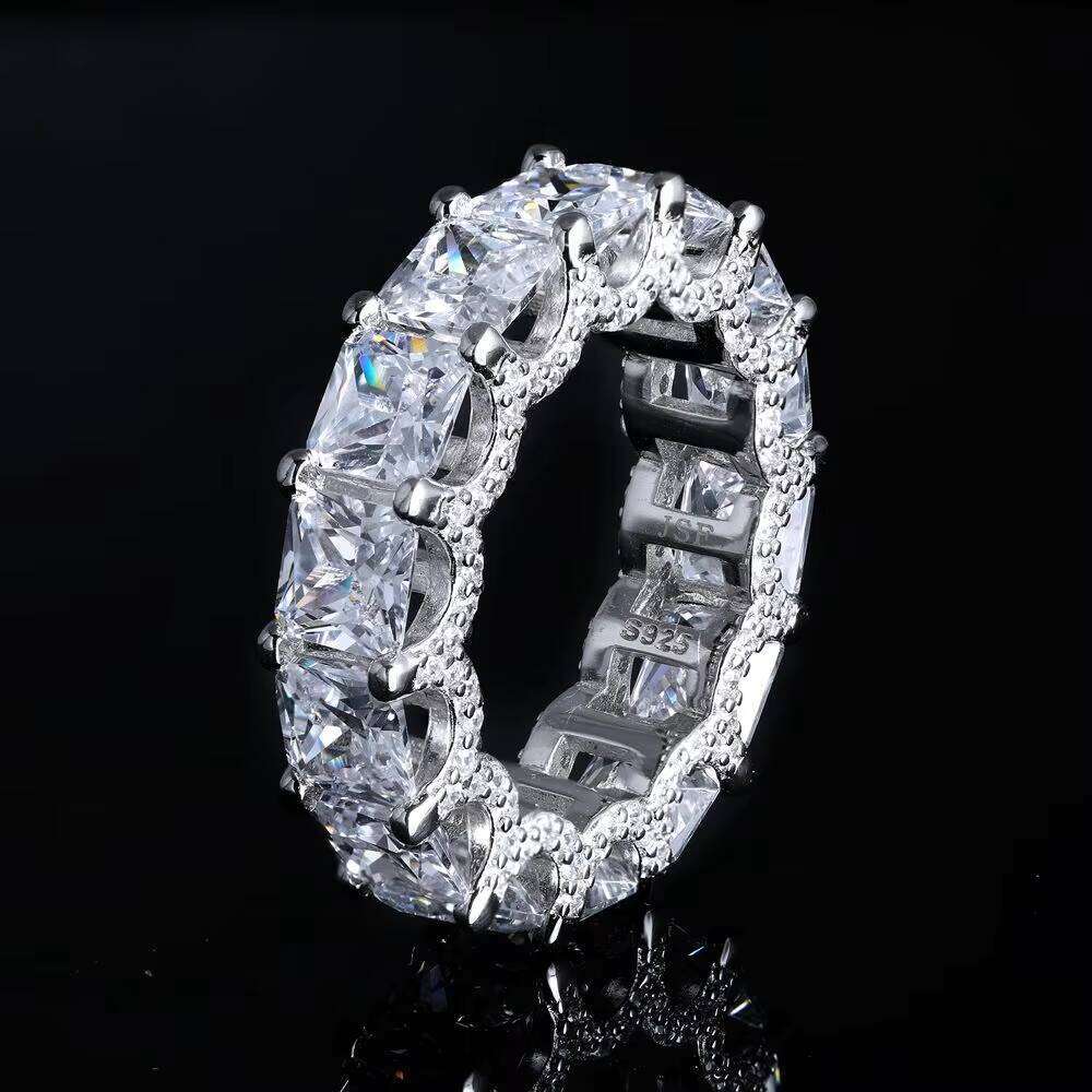 Hot 925 Sterling Silver Eternal Crown Design Princess Cut Moissanite Gemstone Engagement Ring