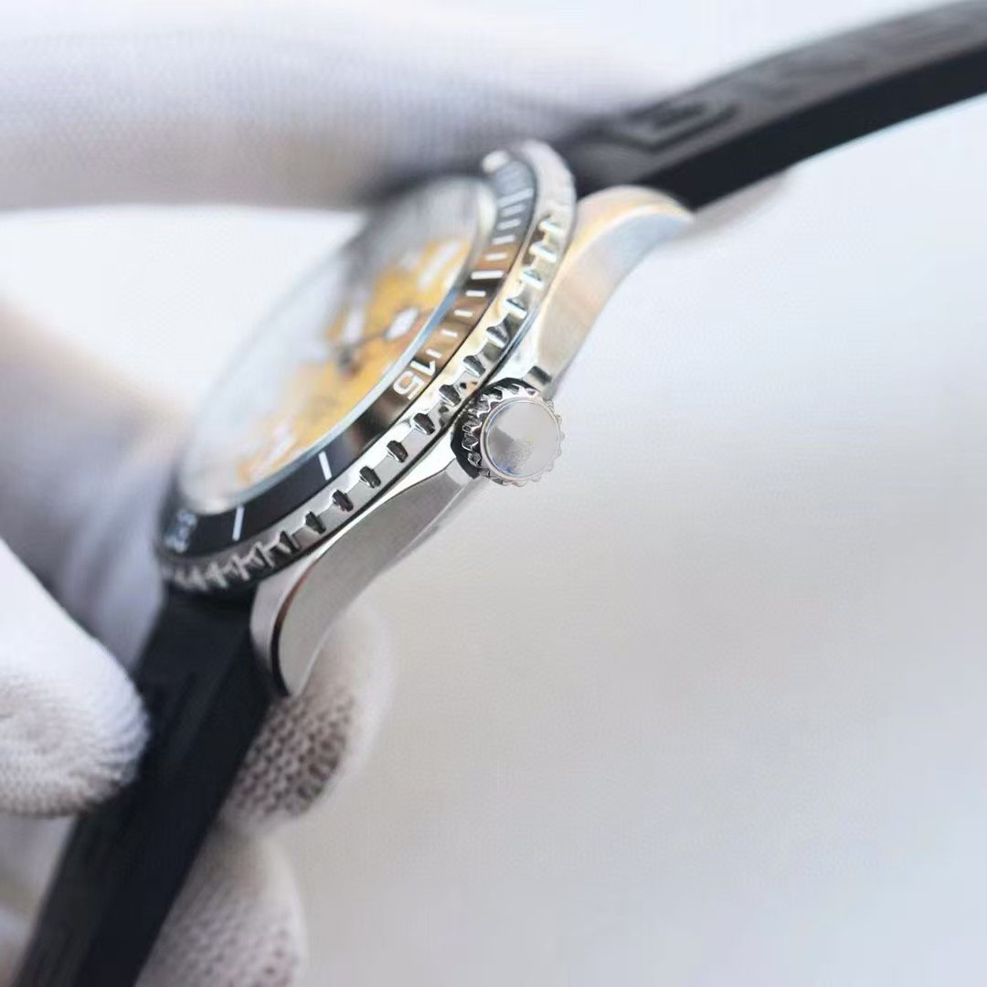 Stainless Steel Silicone Strap Ocean Luxury Automatic Watch Rainbow Dial Watch Luminous Super Mechanical Watch