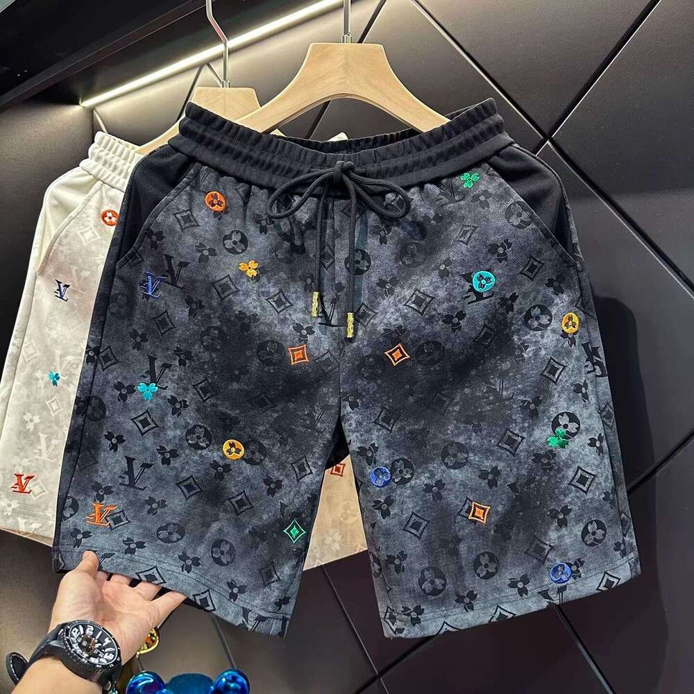 Luxury European-Style High-End Fashion Embroidered Casual Sports For Men, Trendy Brand, 2026 Summer New Beach Shorts Asia Size