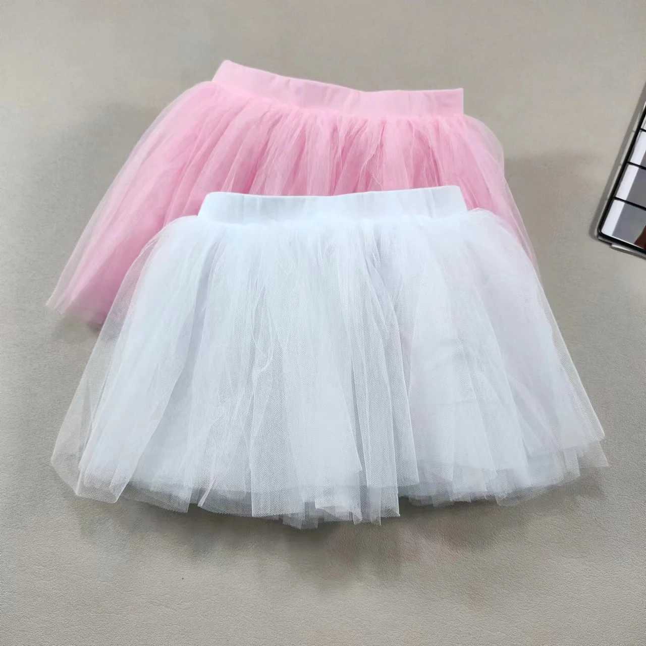 Girls Skirt Tutu Skirt Pink Childrens Fluffy 4-layer Soft Yarn Sheer Skirt White Elastic Ballet Fan Performance Skirt H260407