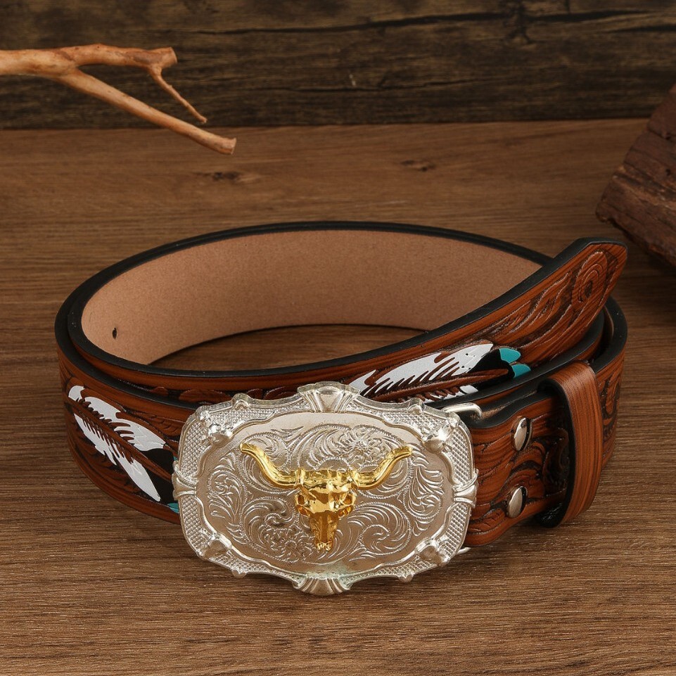 2026 Designer Luxury American Western Cowboy Vintage Carved Buckle Belt For Men And Women Trendy Animal Bull Head Pattern Belt Men's Unique Style