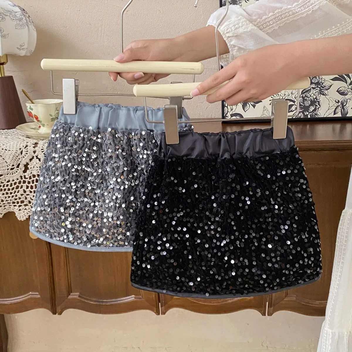 Spring Summer Children Clothes Girls Sequin Skirt Kids Fashion A-line Slim Party Wear Children High-Waisted Sparkle Skirt H260407