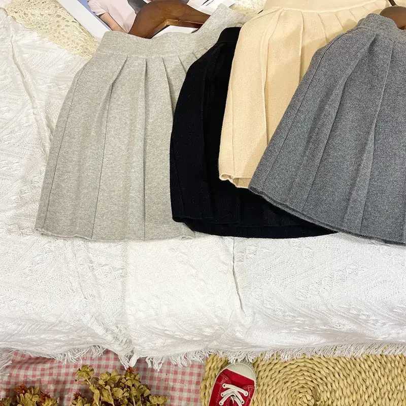 Kids Girls Knitted Pleated Skirts 2024 New Arrival Children Autumn Winter Cotton Skirts Children School Skirts Black Gray Skirt H260407