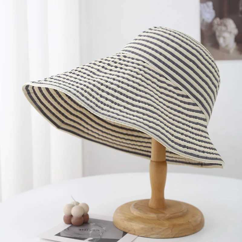 Womens Summer Wide Brim Sun Hat Striped Black Beige Adjustable Asymmetrical Sunhat Beach Accessories Foldable New H260407