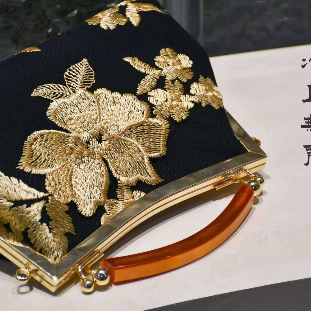Embroidery Flowers Vintage Handmade For Women Top Handle Bags Bag Mother Gift Chic Lady S Handbags Purses SENYY