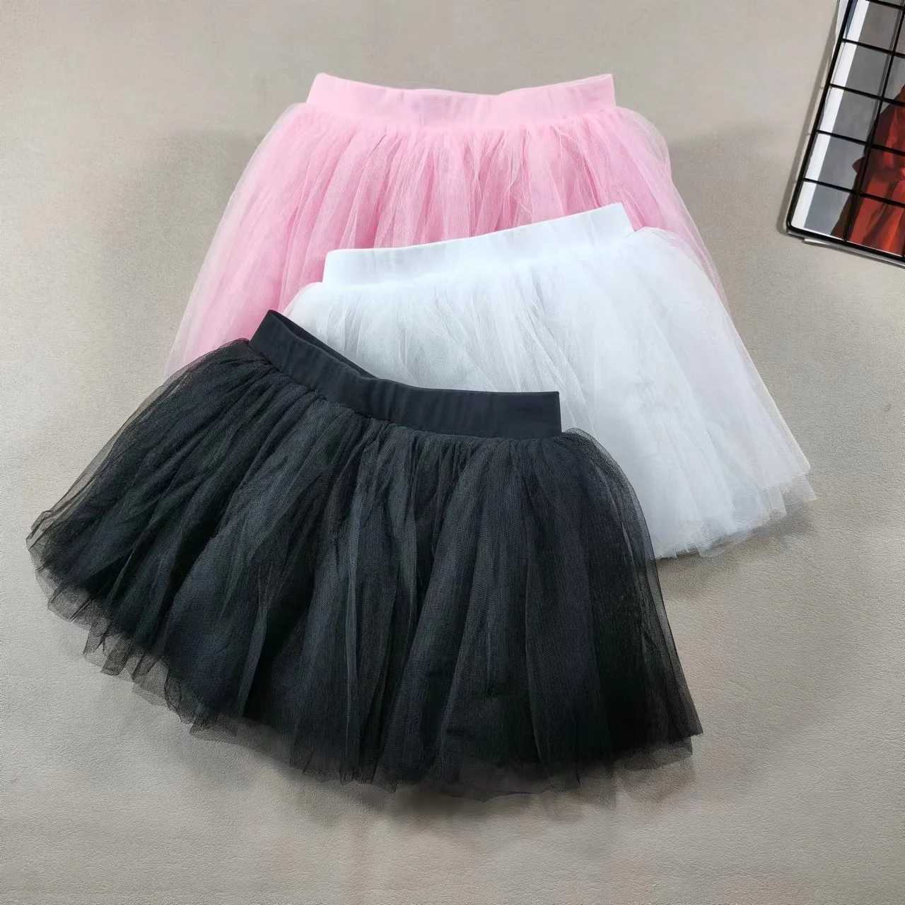 Girls Skirt Tutu Skirt Pink Childrens Fluffy 4-layer Soft Yarn Sheer Skirt White Elastic Ballet Fan Performance Skirt H260407