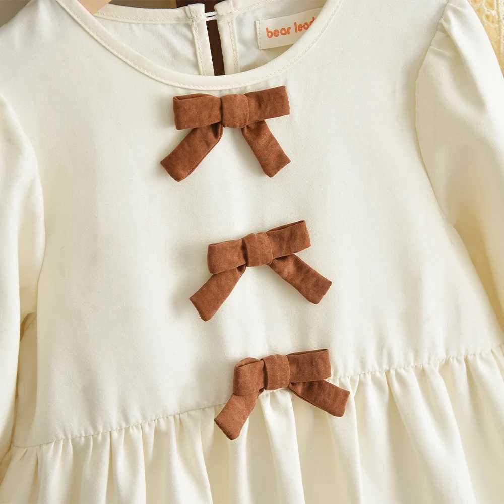 Bear Leader Spring and Autumn Beige Girls Casual Dresses Korean Version Fashionable Brown Bow Decoration Long Sleeved Dress H260407