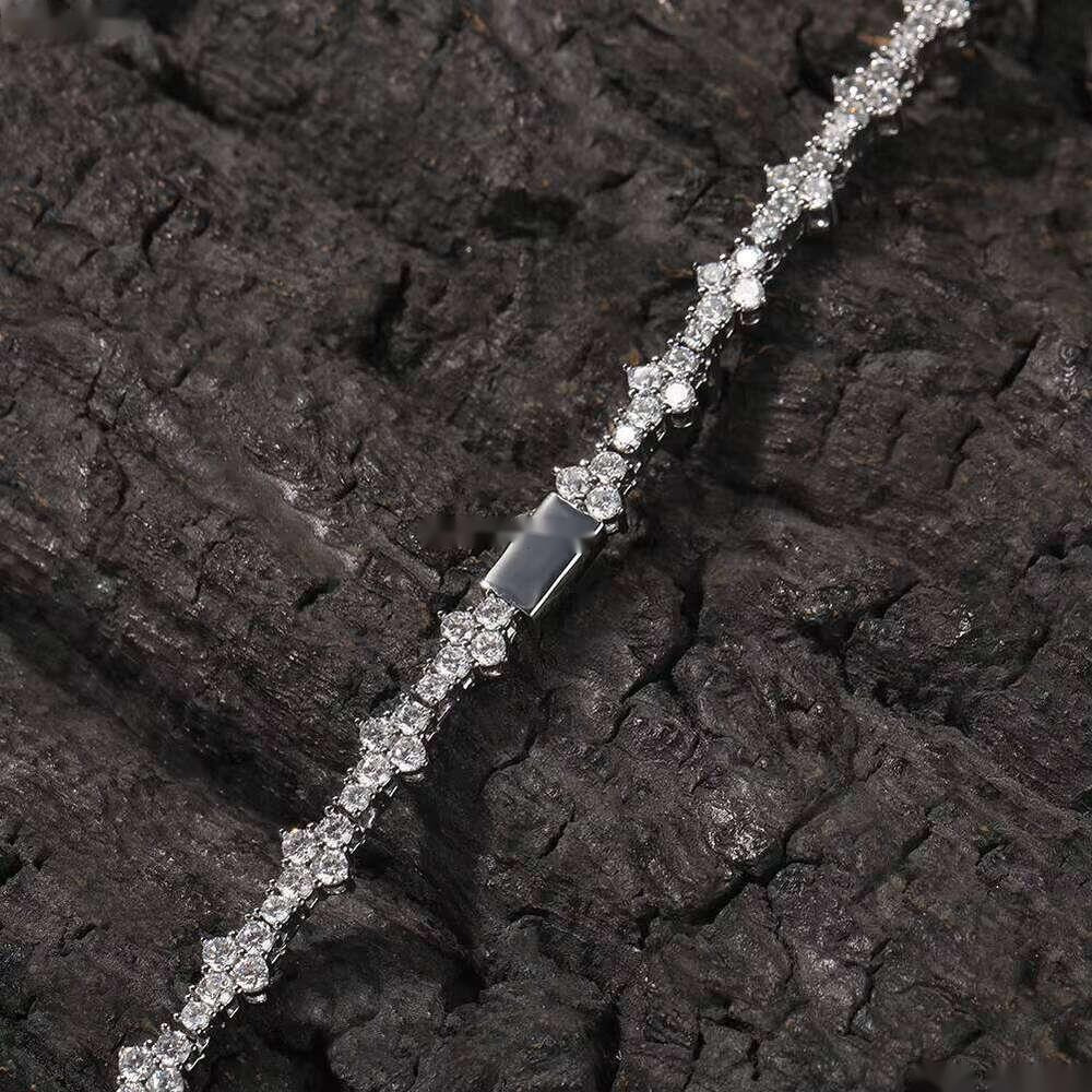 Bangle VVS Moissanite High-Quality Hip-Hop Womens Cross Straight Pull Tennis Fashion Brand Personality Single Row Bracelet Chain Couple Jewelry