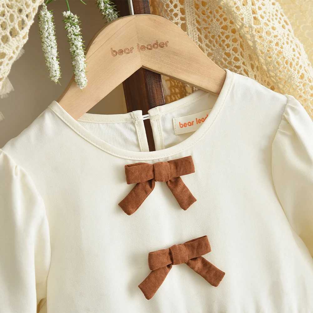 Bear Leader Spring and Autumn Beige Girls Casual Dresses Korean Version Fashionable Brown Bow Decoration Long Sleeved Dress H260407