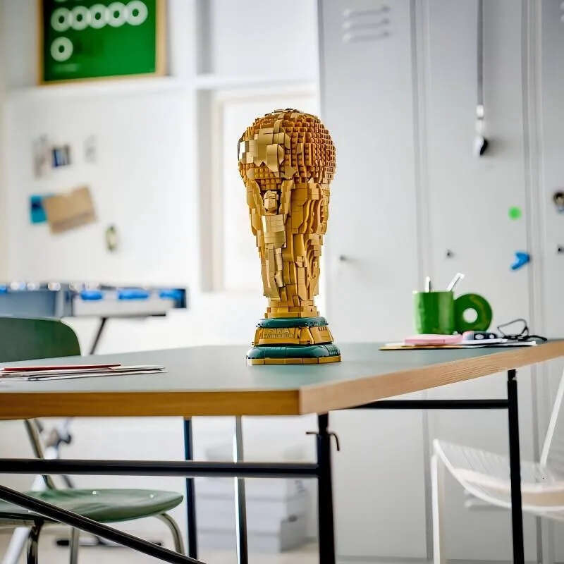 New LEGO Trophy Building Blocks 2842Pcs Standard Particles High Quality 1:1 Size Perfect Eeplica Legoes Set World Cup Ball As