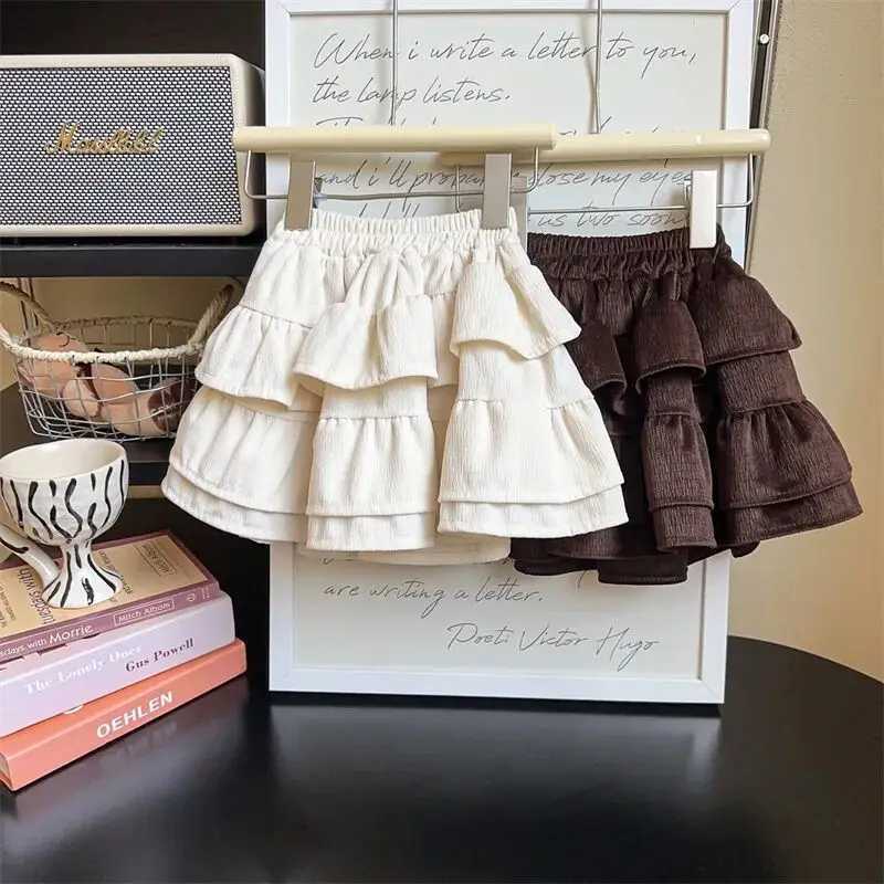 Girls short skirt autumn outfit new baby fashion short skirt cake skirt childrens spring and autumn fluffy skirt H260407
