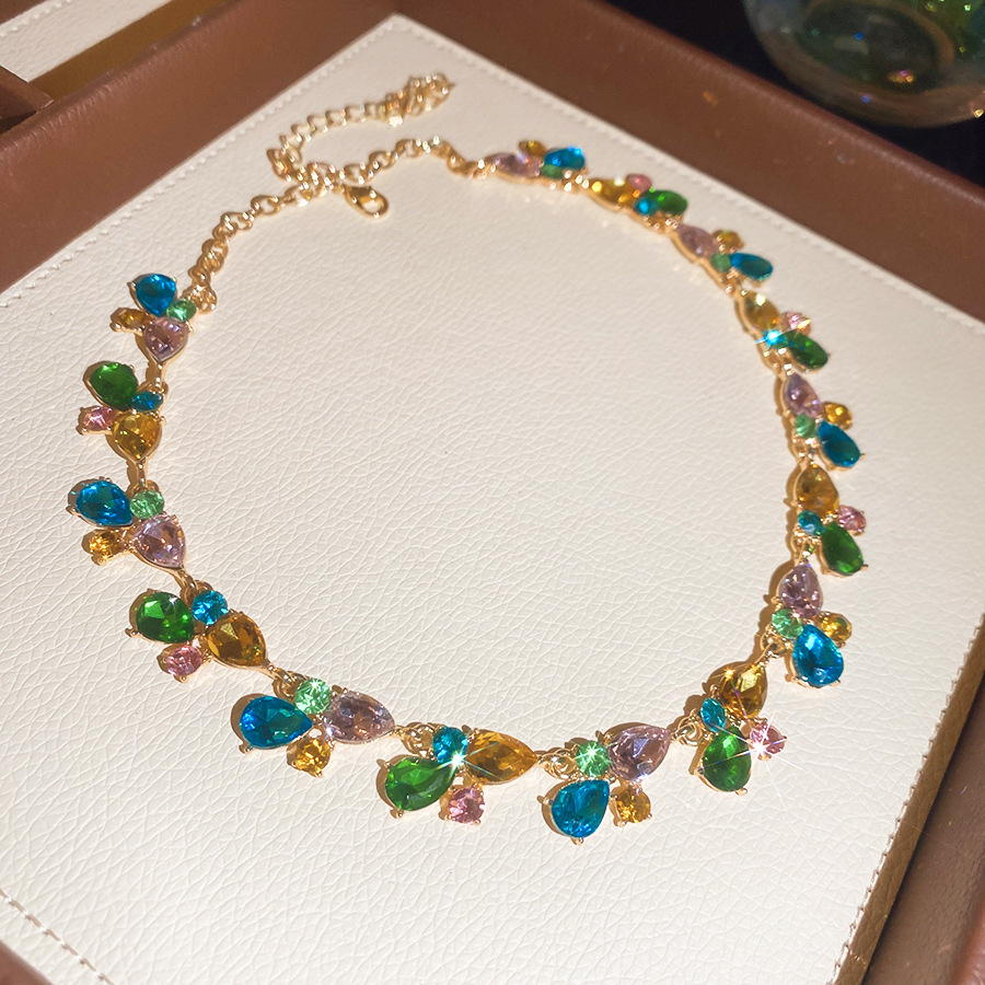European American light luxury zircon water drop necklace earring jewelry set, unique and elegant, niche high-end feel, super shiny collarbone chain - view 5