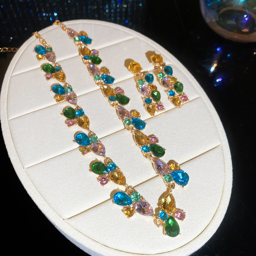 European American light luxury zircon water drop necklace earring jewelry set, unique and elegant, niche high-end feel, super shiny collarbone chain - view 8